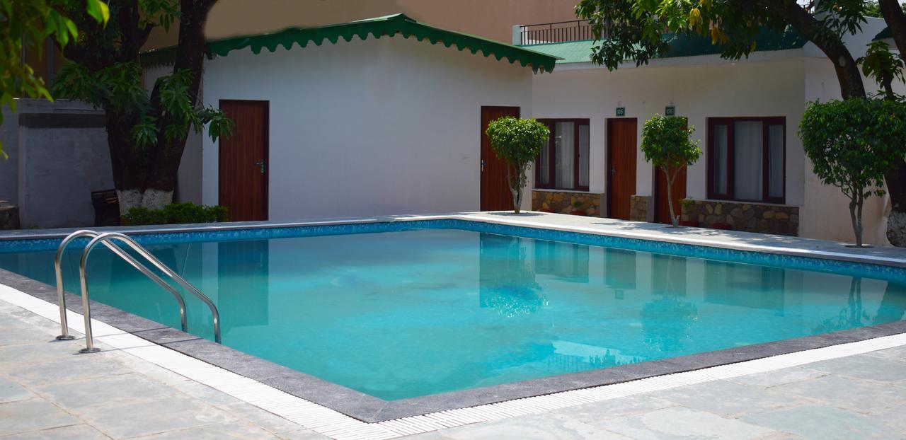 Corbett Paradiso Resort By Staybook Garjia Exterior photo